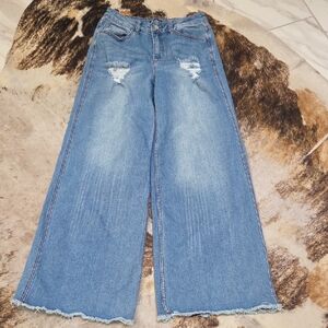 Trendy Distressed Wide-Leg Jeans in Blue